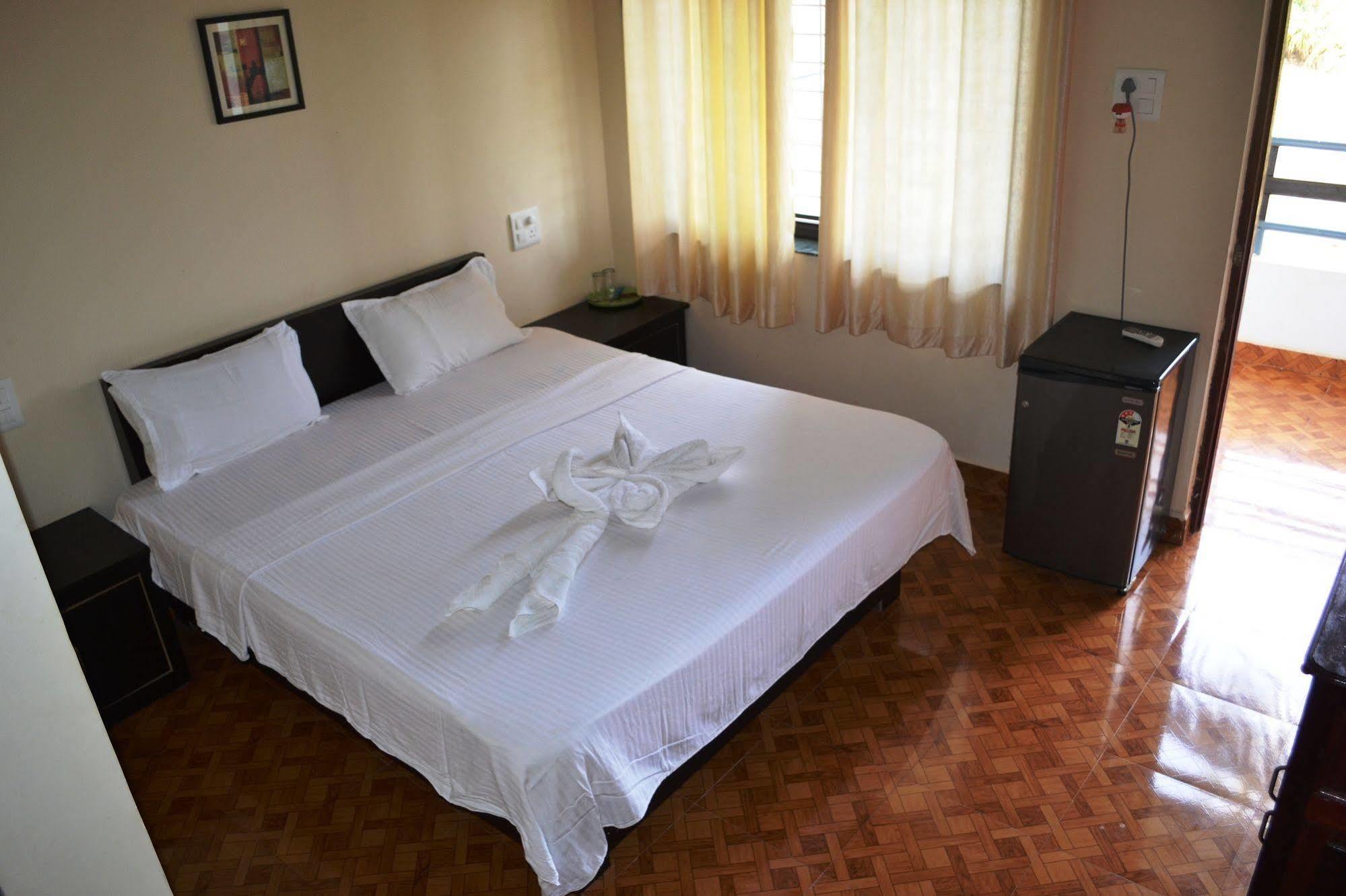 Pleasure Beach Resort Morjim Extérieur photo